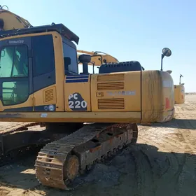Komatsu PC210LC-11 2020
