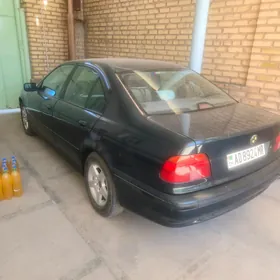 BMW E39 1998