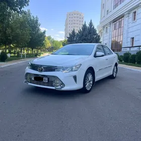 Toyota Camry 2016
