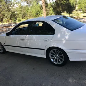 BMW E39 1999