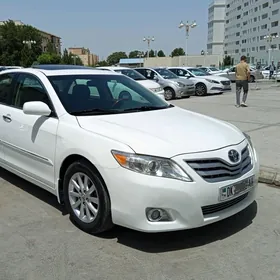 Toyota Camry 2010