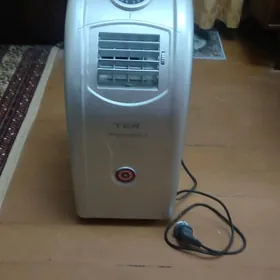 Кондиционер напольный