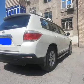 Toyota Highlander 2011