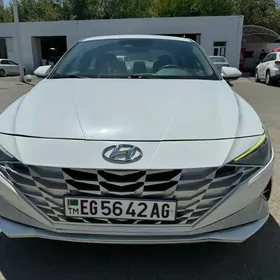 Hyundai Elantra 2021