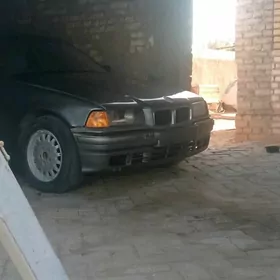 BMW 320 1992