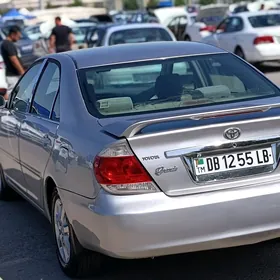 Toyota Camry 2004