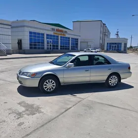 Toyota Camry 2000