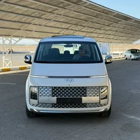Hyundai Staria 2024