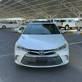Toyota Camry 2017
