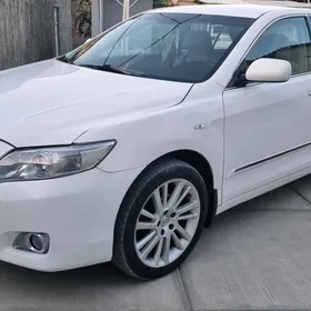 Toyota Camry 2011