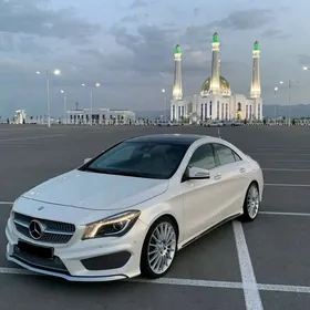 Mercedes-Benz CLA 2015