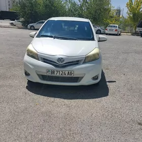 Toyota Yaris 2011