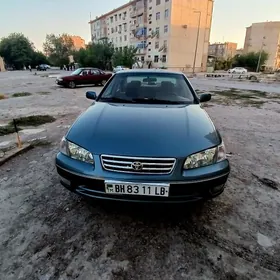 Toyota Camry 2000
