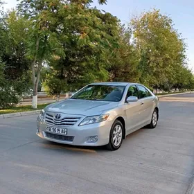 Toyota Camry 2010