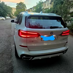 BMW X5 2021