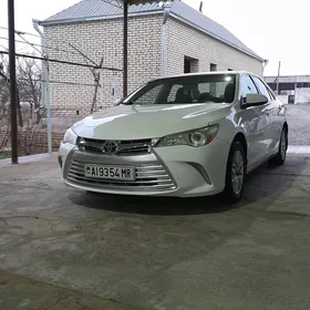 Toyota Camry 2017