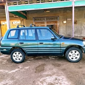 Toyota RAV4 1997