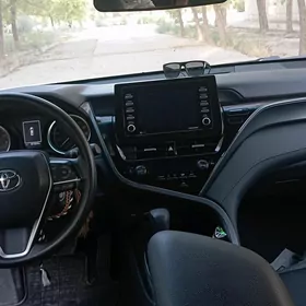 Toyota Camry 2023