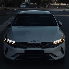 Kia K5 2021