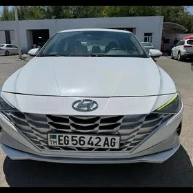 Hyundai Elantra 2020