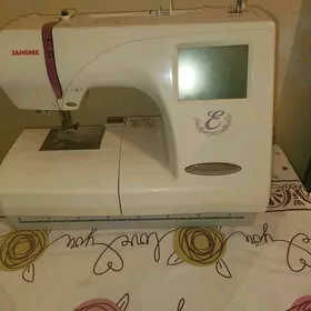 JANOME