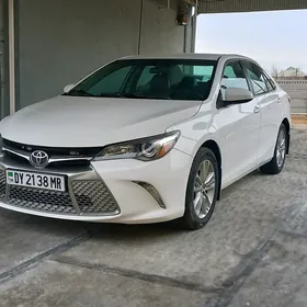 Toyota Camry 2015