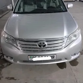 Toyota Avalon 2010