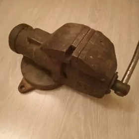 Тиски