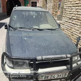 Mitsubishi RVR 1994