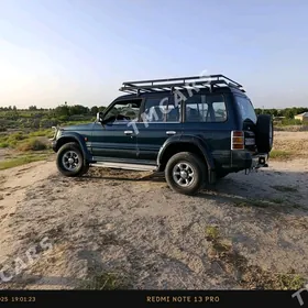 Mitsubishi Pajero 1996