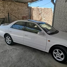Toyota Camry 1998
