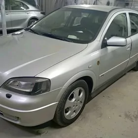 Opel Astra 2000