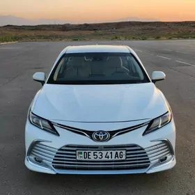 Toyota Camry 2022