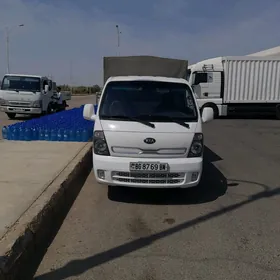 Kia Bongo 2015
