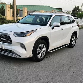 Toyota Highlander 2022