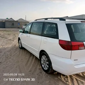 Toyota Sienna 2005