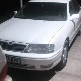 Toyota Avalon 1999