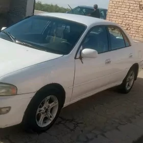Toyota Carina 1995