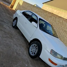 Toyota Corona 1995