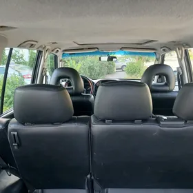 Mitsubishi Montero 2002