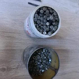 болт, гайка