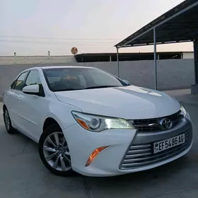 Toyota Camry 2016