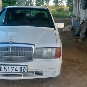 Mercedes-Benz 190E 1989