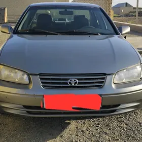 Toyota Camry 1998