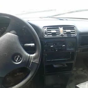 Opel Vectra 1992