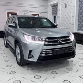 Toyota Highlander 2018