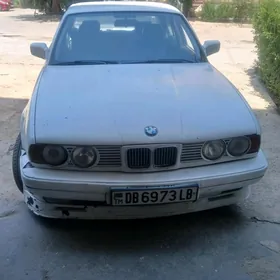 BMW 525 1988