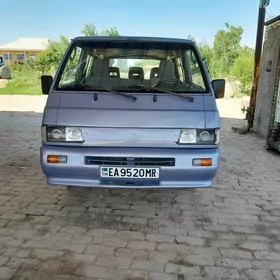 Toyota Hiace 1993