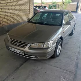 Toyota Camry 1997