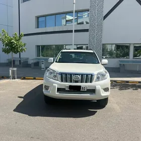 Toyota Land Cruiser Prado 2010